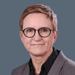 Sylvia Bach
lic. phil.